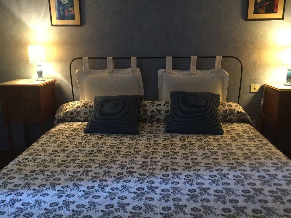 Domaine De Brousson Bed & Breakfast La Tour-sur-Orb Екстериор снимка