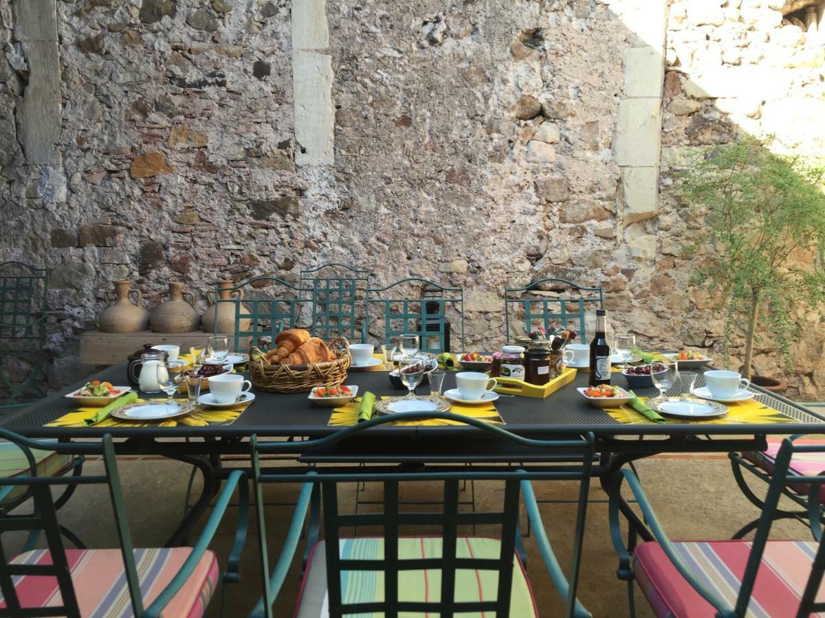 Domaine De Brousson Bed & Breakfast La Tour-sur-Orb Екстериор снимка