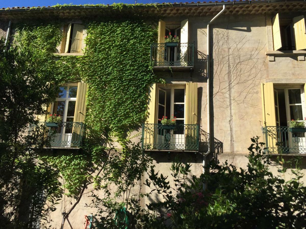 Domaine De Brousson Bed & Breakfast La Tour-sur-Orb Екстериор снимка