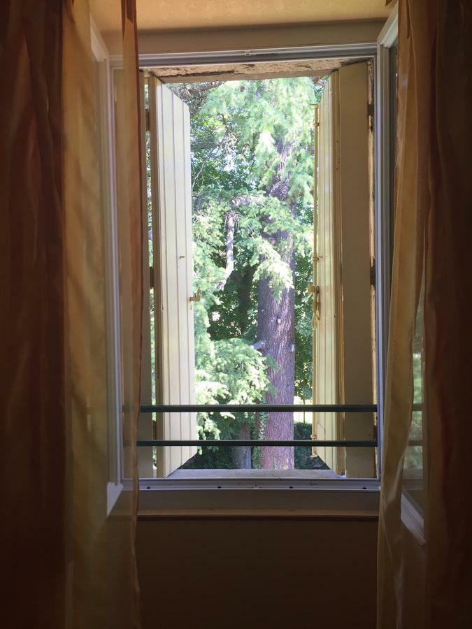 Domaine De Brousson Bed & Breakfast La Tour-sur-Orb Екстериор снимка