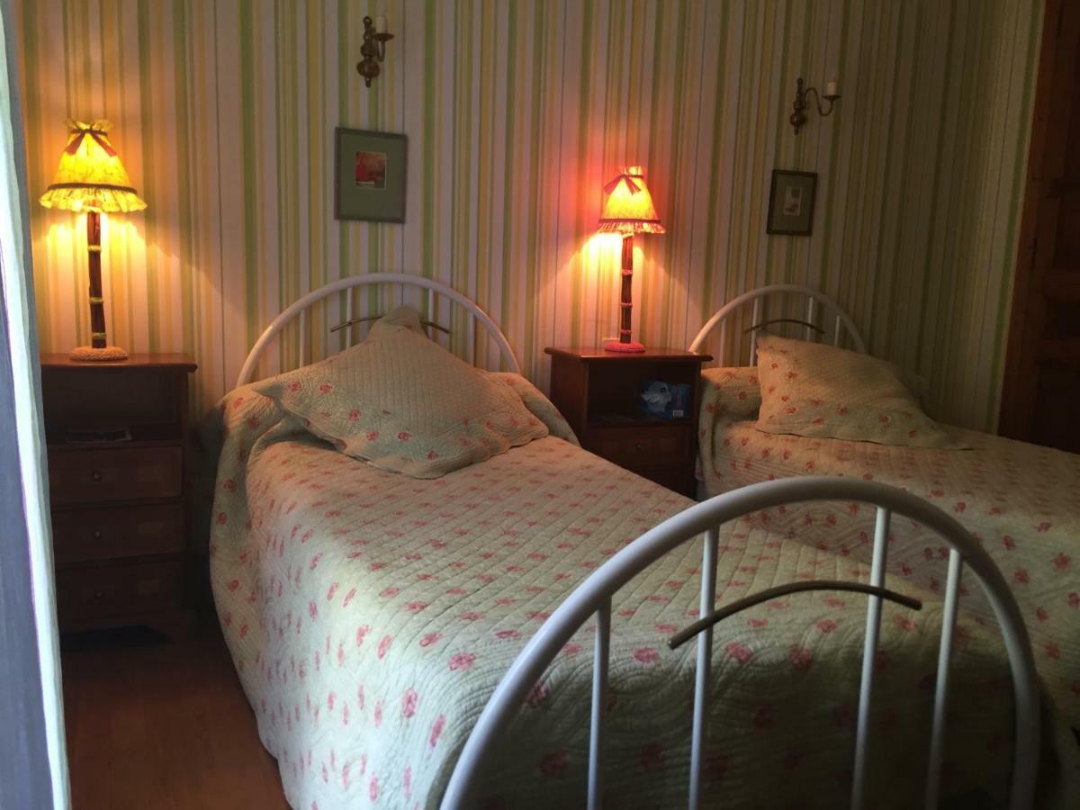 Domaine De Brousson Bed & Breakfast La Tour-sur-Orb Екстериор снимка