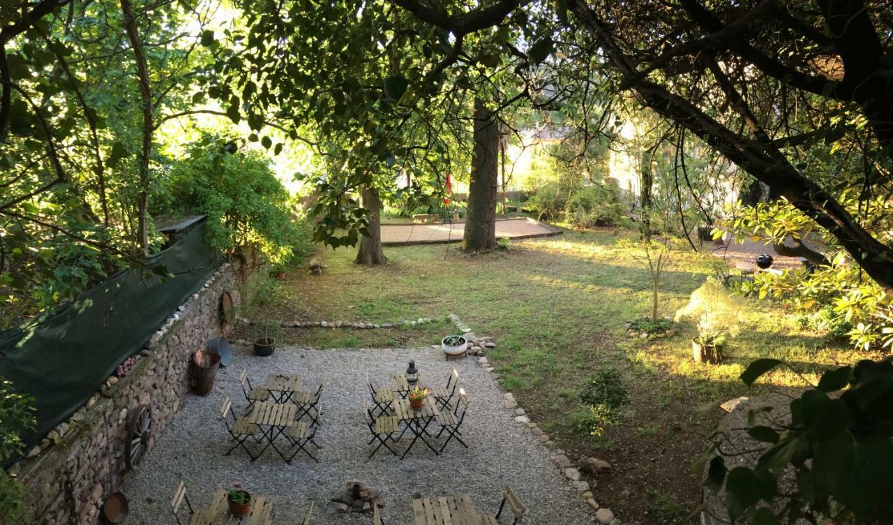 Domaine De Brousson Bed & Breakfast La Tour-sur-Orb Екстериор снимка